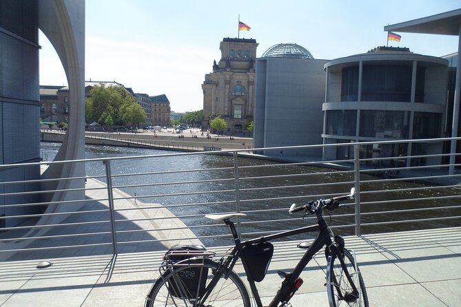 Small-Group Berlin Wall Bike Tour - Why a Bike Is a Good Way to Read Berlin