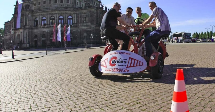 SRF CoBi | City Tour by ConferenceBike - Neumarkt and the Frauenkirche area
