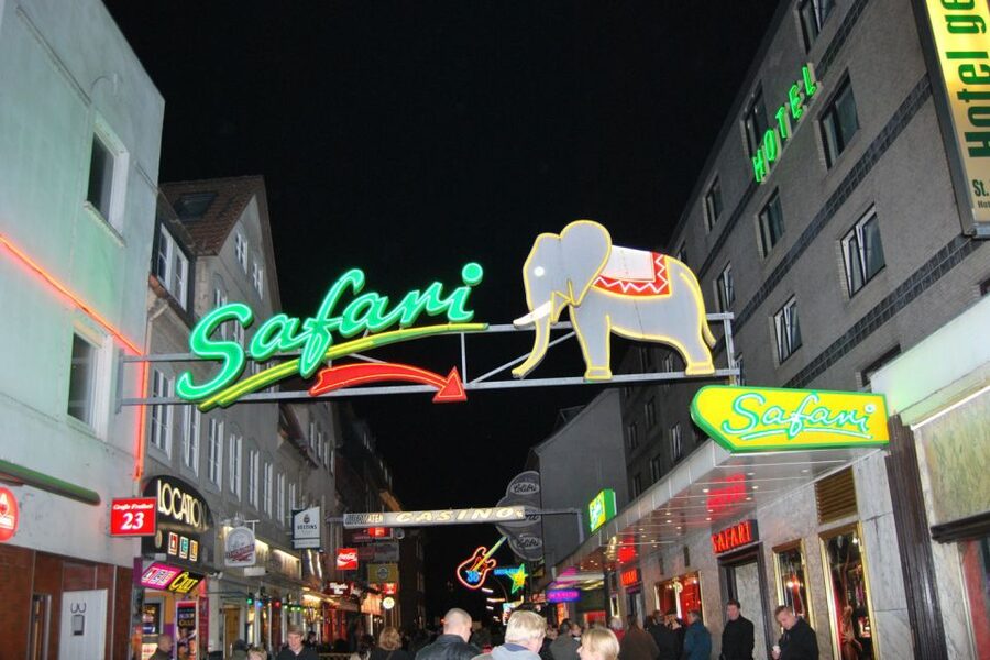 St. Pauli: Daytime Tour - Reeperbahn, the district’s famous main street