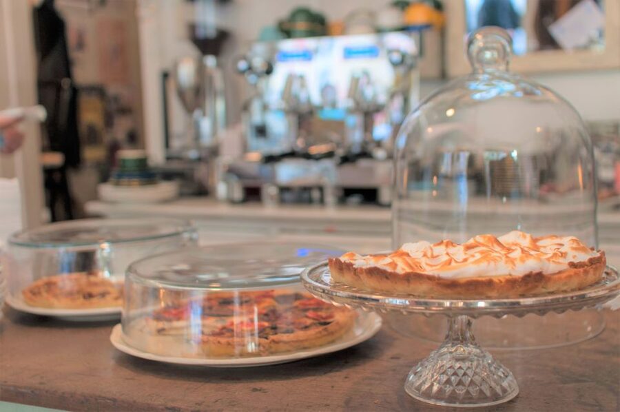 St. Pauli: Guided Food Tour with 5 Tastings - Five things to know before you book