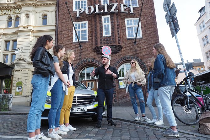 St. Pauli Kieztour - Reeperbahn mittendrin (german-speaking only) - Starting at Wohlwillstraße at 7:00 p.m.
