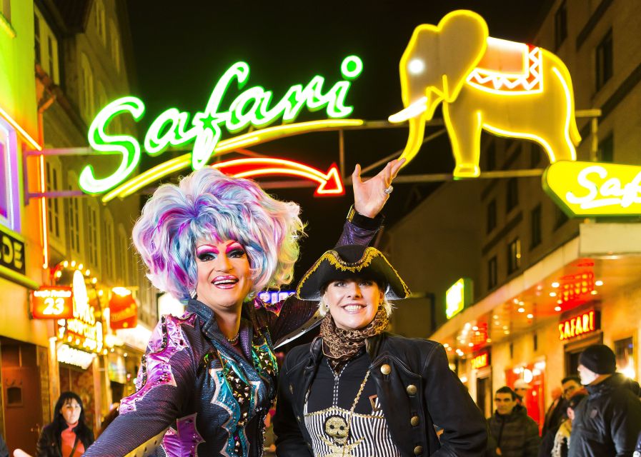 St. Pauli Nightlife Tour with Drag Queen in German - Why St. Pauli works best after dark