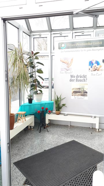 Stralsund: Factory Tour with Fermented and Organic Tastings - Entering a Small Stralsund Family Factory