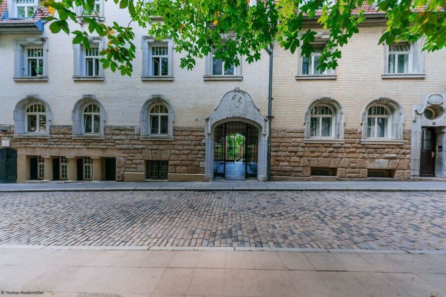 Stuttgart: Bean District Walking Tour with Swabian Food - Key points at a glance