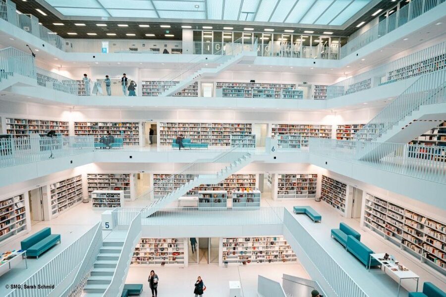 Stuttgart city library - an architectural tour - Following the light through geometric spaces