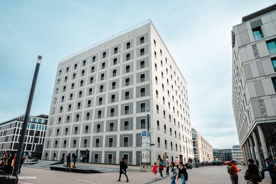Stuttgart city library - an architectural tour - Form and function inside a working library