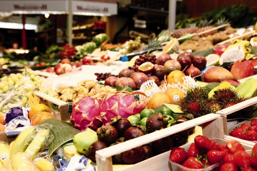 Stuttgart: Guided Tour of the Stuttgart Market Hall - Inside The Hall: Food, Smells, And Stories