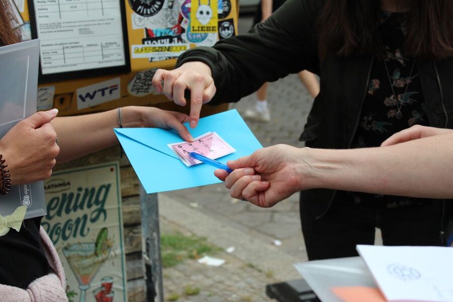 Stuttgart: Karlshöhe Crime Mystery Tour - Who should book this activity?