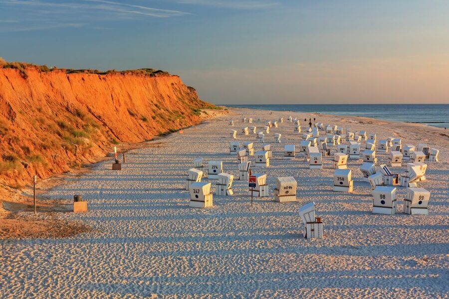 Sylt: Guided Island Tour by Bus with Sylt Highlights - What the $26 price really gives you