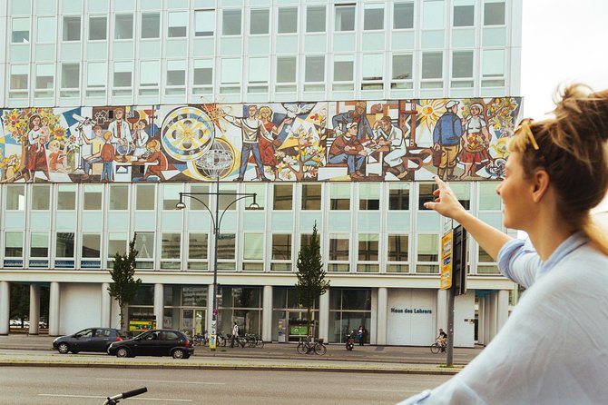 The Beauty of Berlin by Bike: Private Tour - Potsdamer Platz, Balanceakt, and the Flexible Route