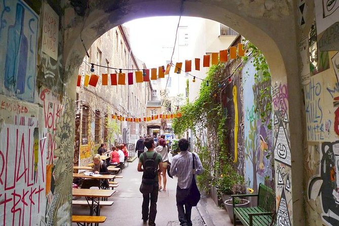 The Real Berlin Walking Tour: Art, Food and Counterculture - Why this private Berlin walk feels different