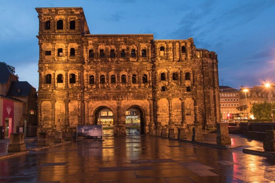 Trier: Private Guided Walking Tour - The cathedral and Trier’s Christian past
