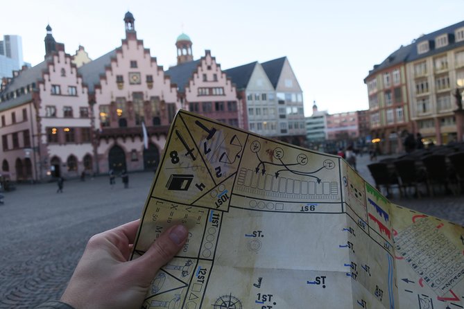Urban Adventure Game in Frankfurt with an app - Römer: finishing among Frankfurt’s famous sights