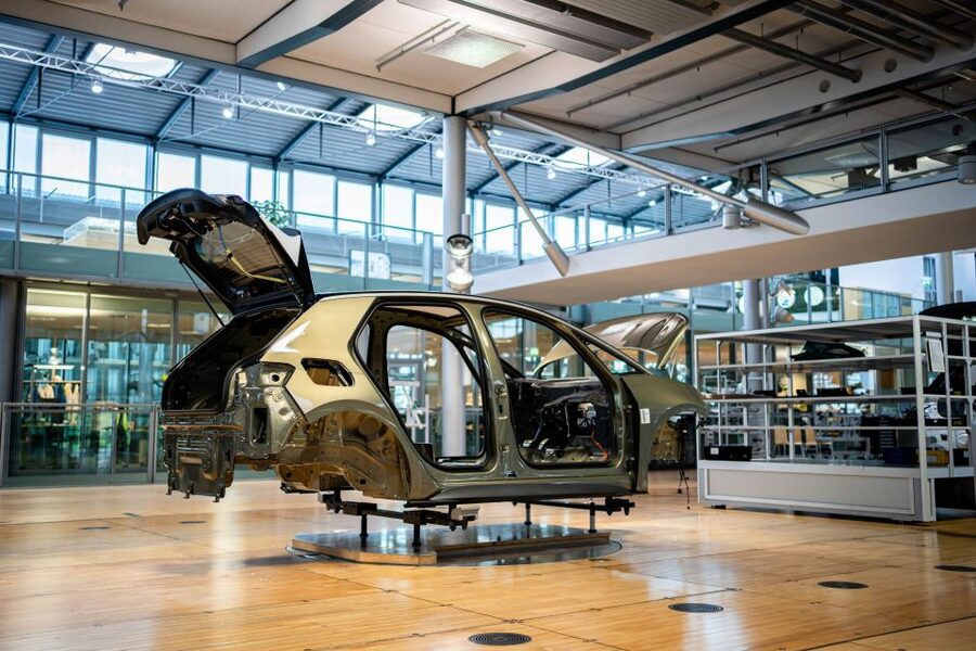 Volkswagen ID.3 "Do it yourself" Tour - Why Dresden’s Transparent Factory is a special place