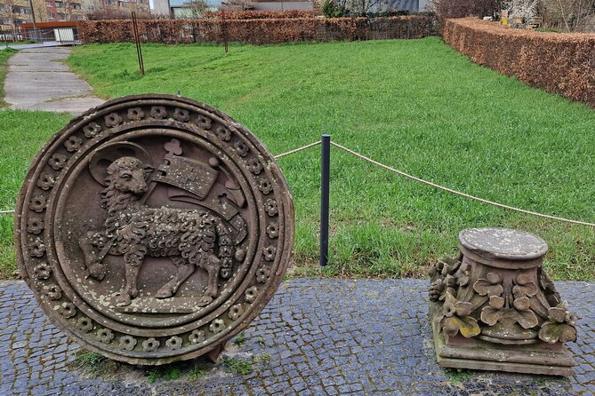 Walking on the Wall: 3-Hour Tour in Berlin - Mauerpark: Where the Border Became Public Space