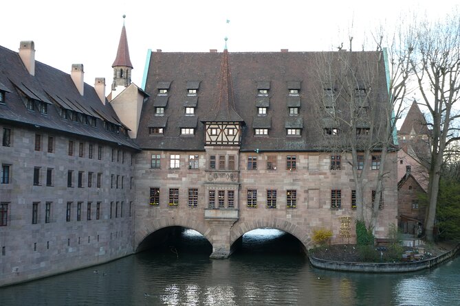 Walking tour Nuremberg - Starting beneath the Schöner Brunnen