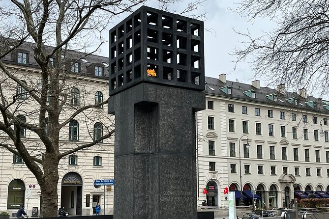 Walking Tour on Origins of Nazism in Munich - English - Königsplatz and the Third Reich’s monumental city plan