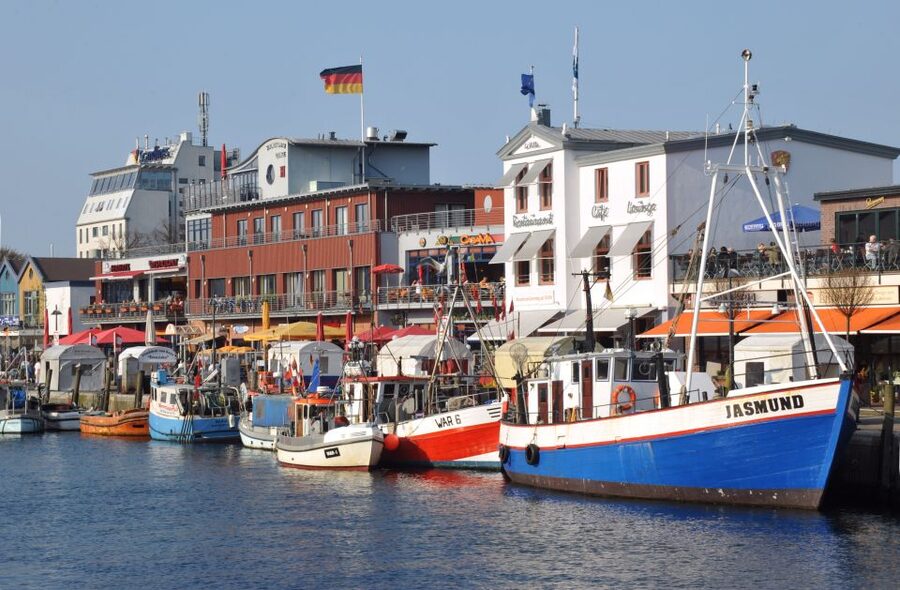 Warnemünde: Guided Walking Tour - Why a short walk works well in Warnemünde