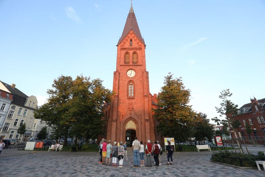 Warnemünde: Guided Walking Tour - Starting at Rostock Information Warnemünde