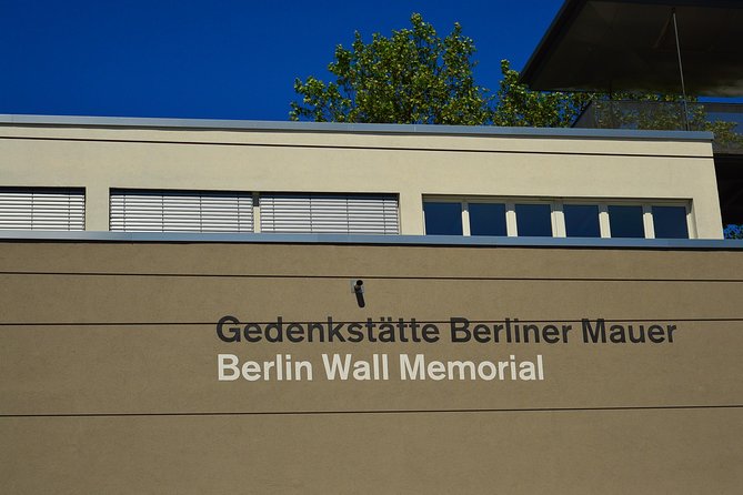 Warnemünde Shore Excursion: Private Tour of Berlin's World War II and Cold War Sites - Brandenburg Gate and the Reichstag tell a story of change