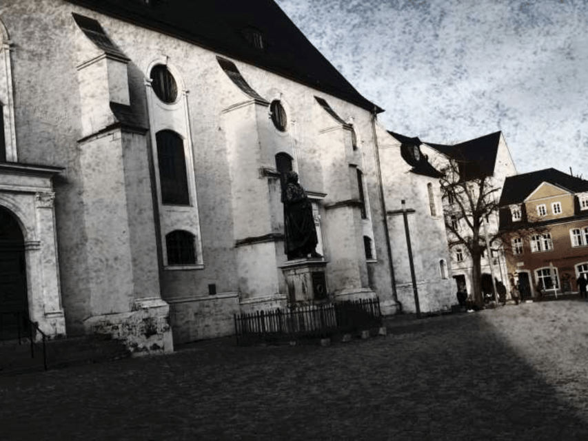 Weimar: DunkelWeimar, true crime citytour and game - Why DunkelWeimar is different from a normal Weimar tour