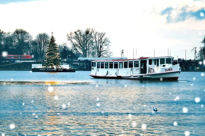 Winter Alster tour - Why a winter Alster cruise works so well
