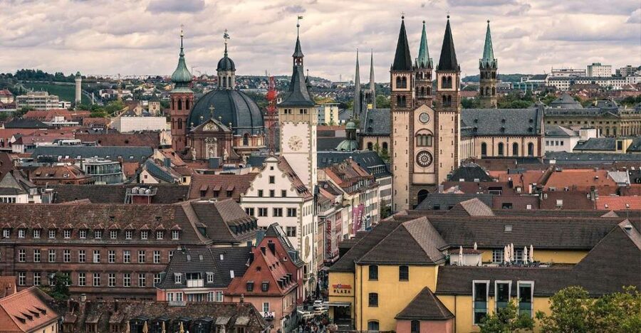 Würzburg: Private Walking Tour With Professional Guide - Key points at a glance